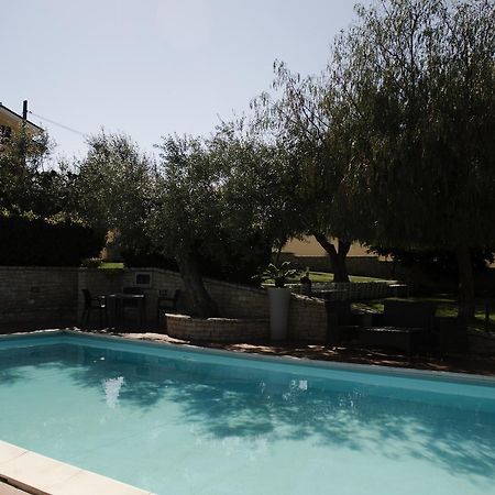 Lo Scacciapensieri Guest House Франкавила ал Маре Екстериор снимка