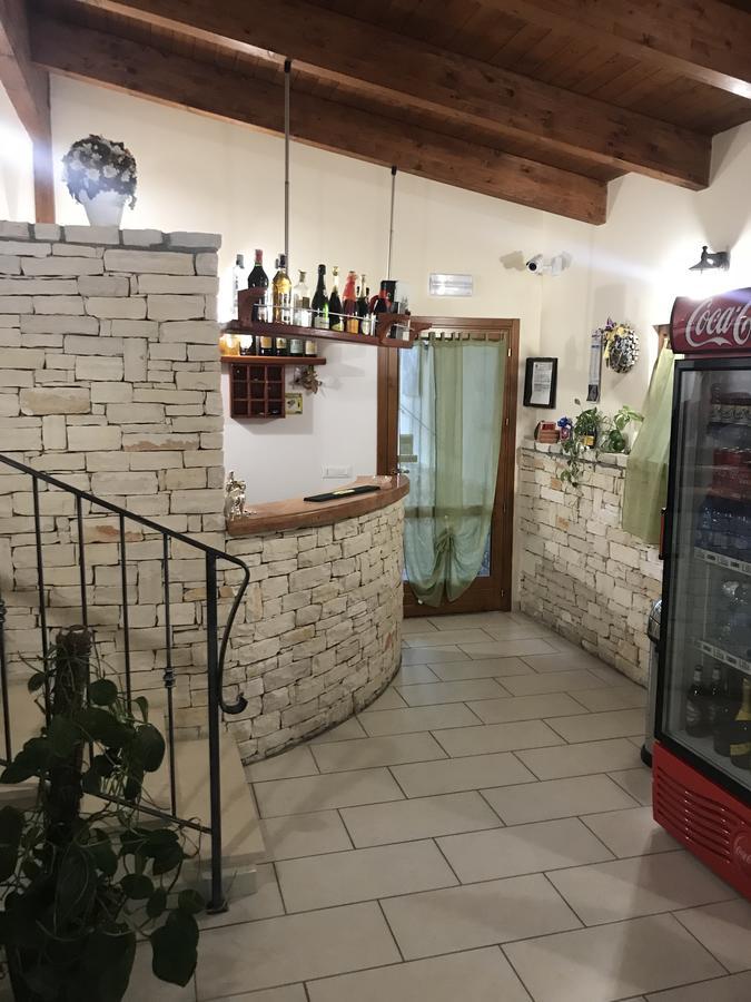 Lo Scacciapensieri Guest House Франкавила ал Маре Екстериор снимка