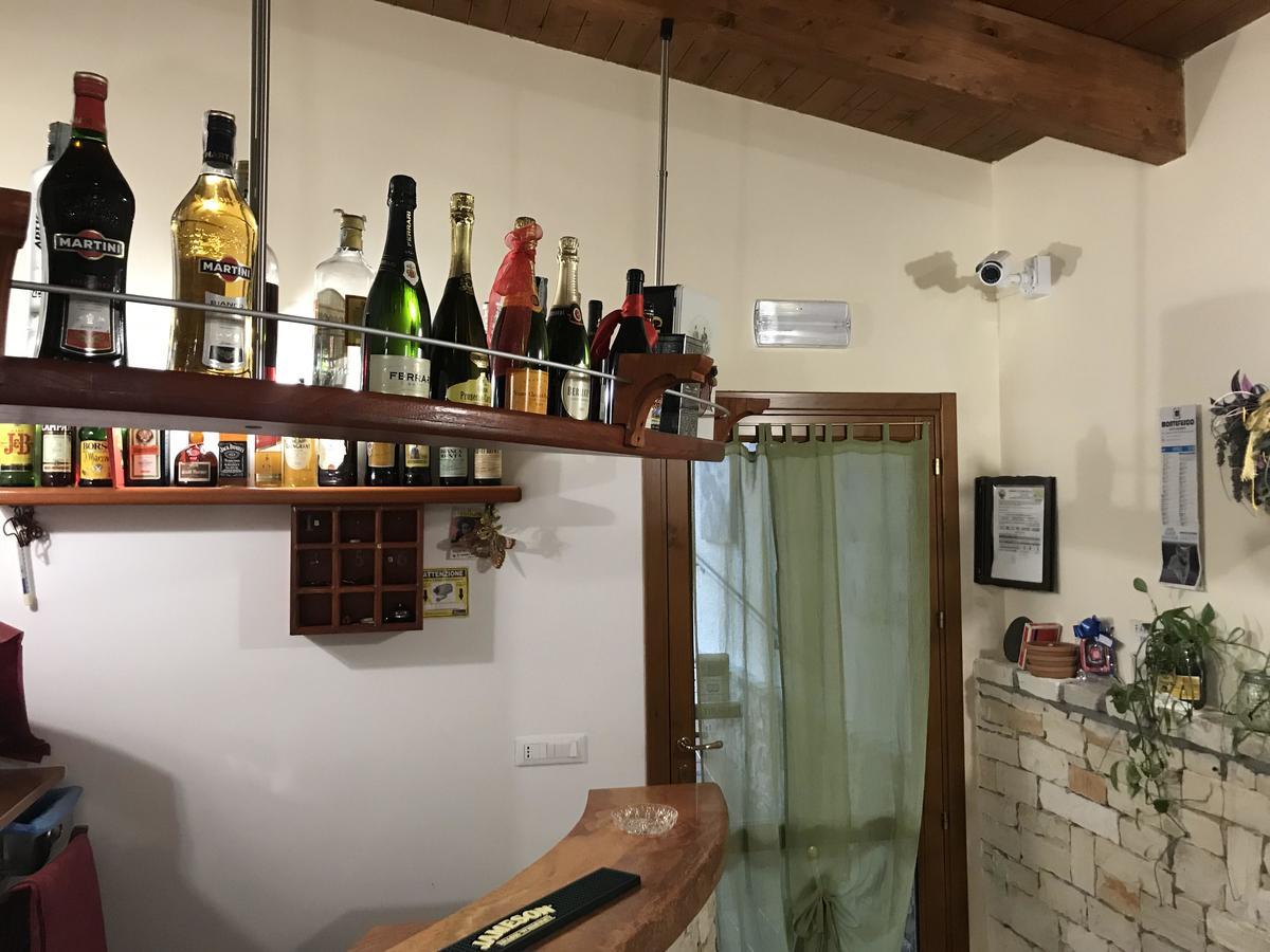 Lo Scacciapensieri Guest House Франкавила ал Маре Екстериор снимка